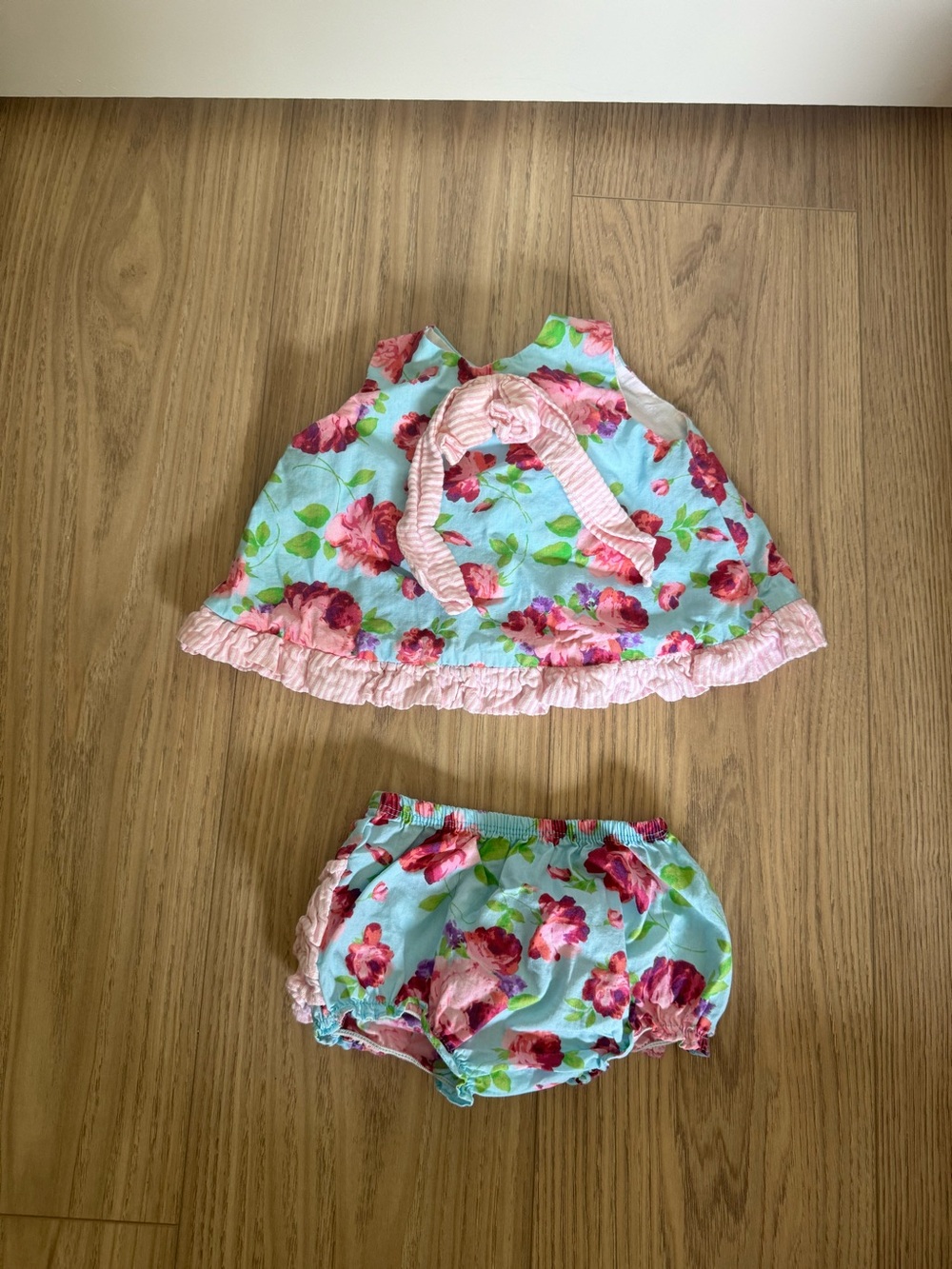 RuffleButts top and bloomers size 3-6 months